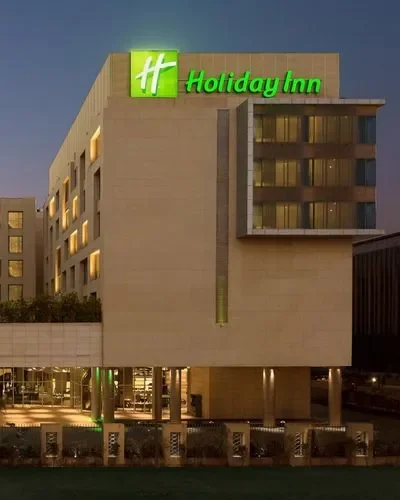 Holiday Inn Hotel New Delhi Escorts