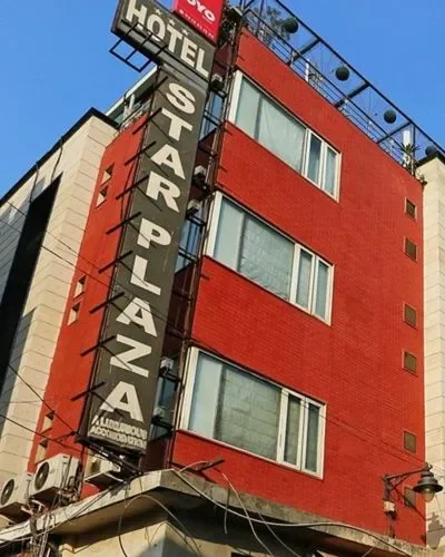 Star plaza Hotel New Delhi Escorts