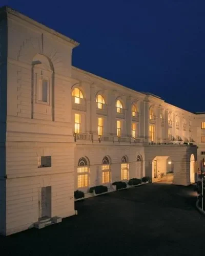 Maidens Hotel New Delhi Escorts